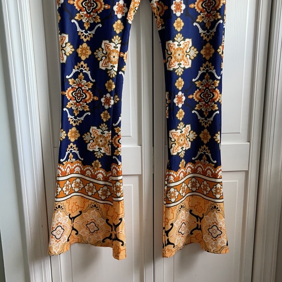 NWT MAGIC- Bell Bottom Flare Pants - Picture 3 of 7